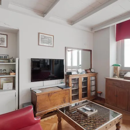 Guesthost - Mm2 Sant'agostino Apartment