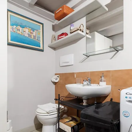 Guesthost - Mm2 Sant'agostino * Milano