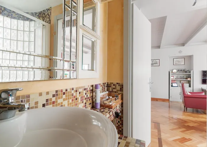 Guesthost - Mm2 Sant'agostino Apartment